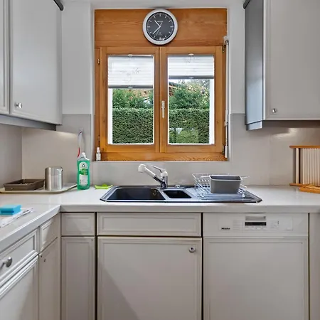 Tatil Evi Maison Crans-montana, 7 Pers - 7 Lits, Jardin & Carnotzet Lens