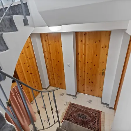 Maison Crans-montana, 7 Pers - 7 Lits, Jardin & Carnotzet * Lens