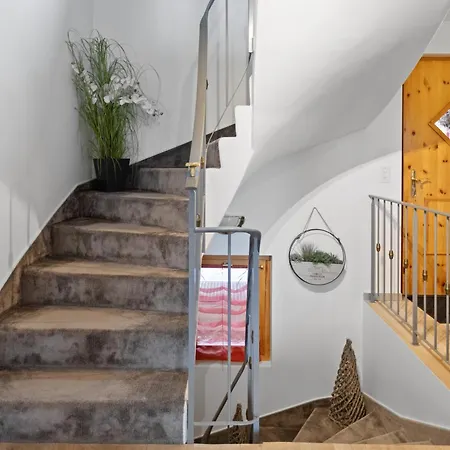 Maison Crans-montana, 7 Pers - 7 Lits, Jardin & Carnotzet Tatil Evi