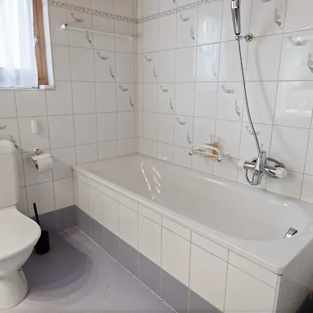 Tatil Evi Maison Crans-montana, 7 Pers - 7 Lits, Jardin & Carnotzet