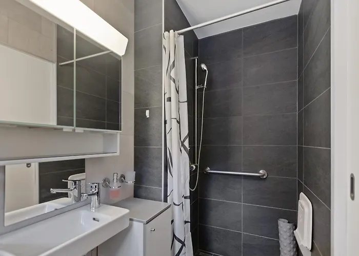 Maison Crans-montana, 7 Pers - 7 Lits, Jardin & Carnotzet Ferienhaus