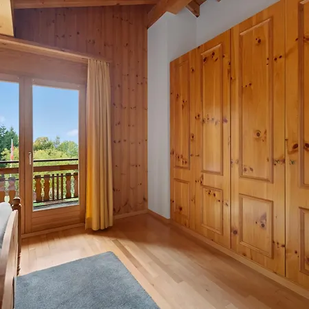 Holiday home Maison Crans-montana, 7 Pers - 7 Lits, Jardin & Carnotzet Lens
