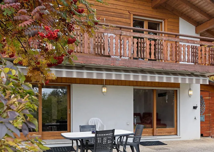 Holiday home Maison Crans-montana, 7 Pers - 7 Lits, Jardin & Carnotzet Lens